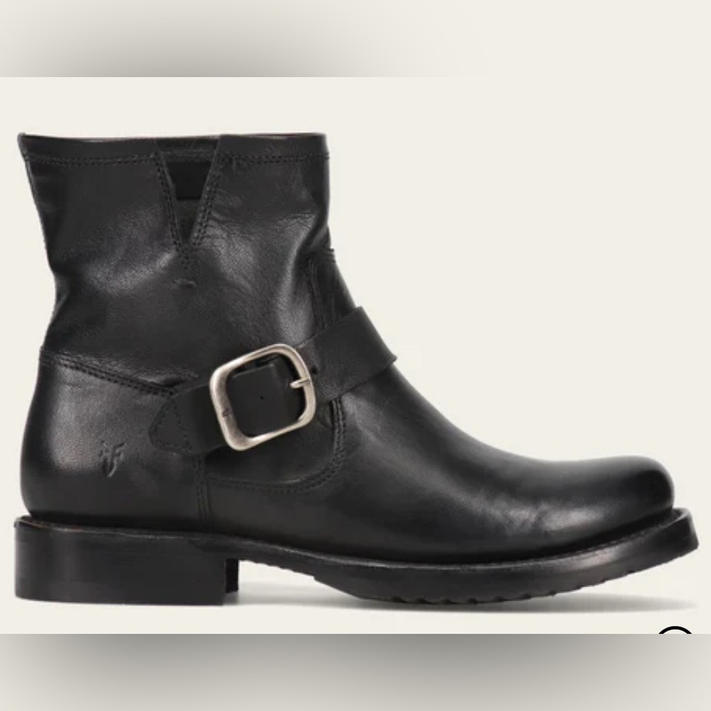 NEW FRYE VERONICA BOOTIE BLACK BUTTERY SOFT GENUINE LEATHER BOOTS SZ 7.5 - Picture 2 of 15